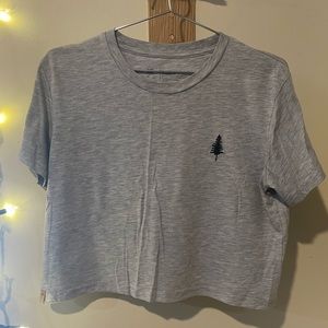 Tentree Spruce crop top tee